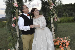 MarriedPose